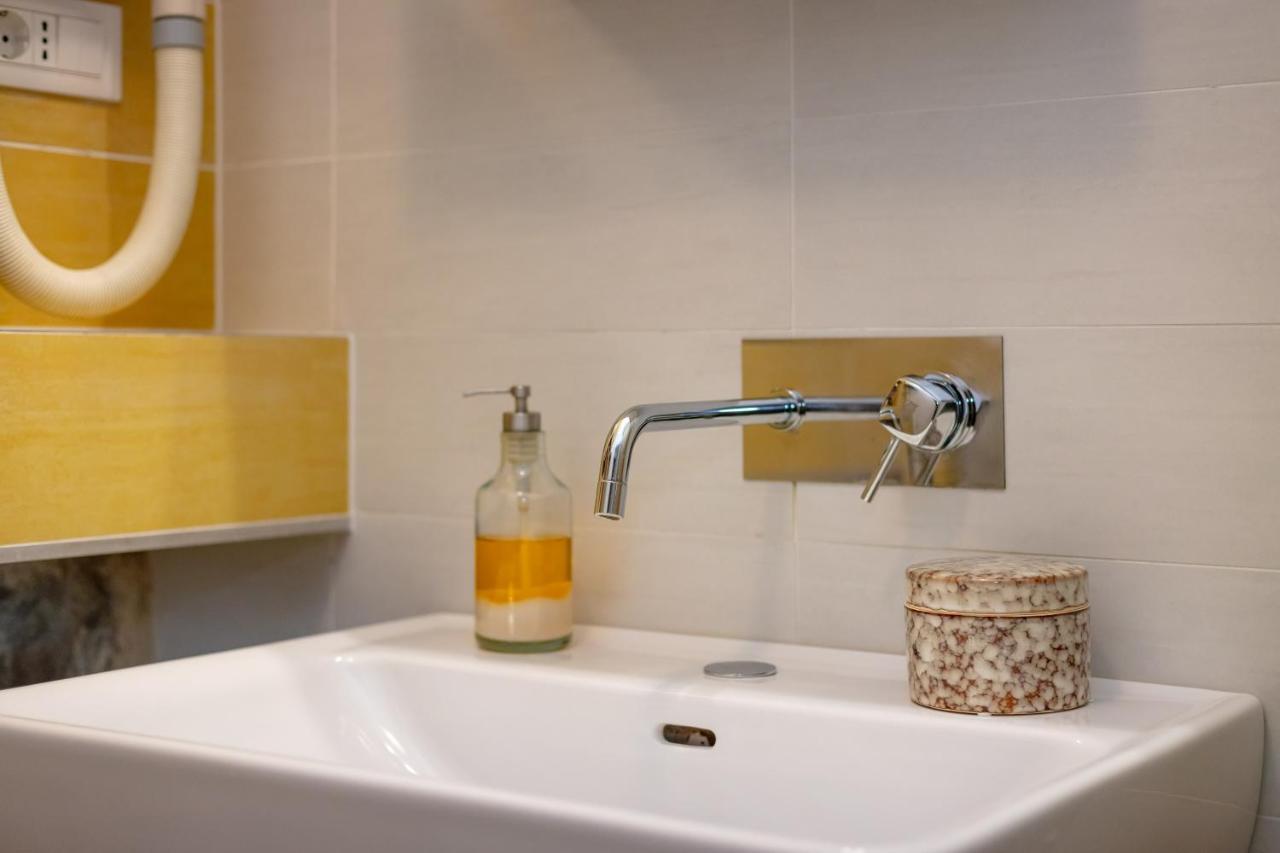 Sea La Vie Apartments Сплит Екстериор снимка